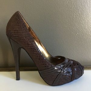 Charles by Charles David Heels - Size 6 1/2